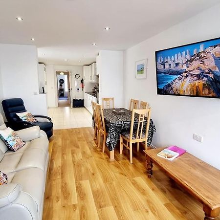 Causeway97 Townhouse Villa Portrush Bagian luar foto