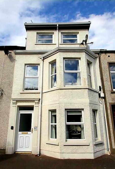 Causeway97 Townhouse Villa Portrush Bagian luar foto