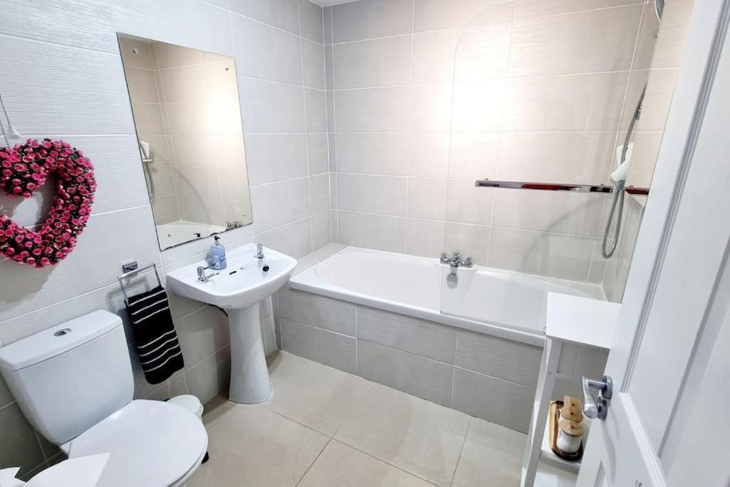 Causeway97 Townhouse Villa Portrush Bagian luar foto