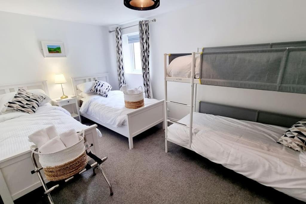 Causeway97 Townhouse Villa Portrush Bagian luar foto