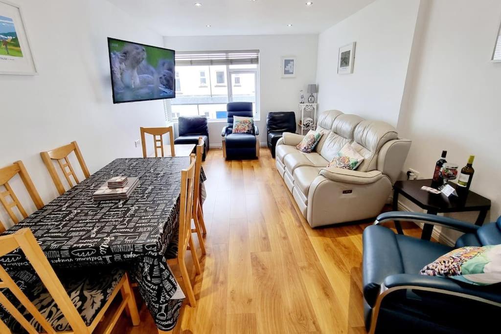 Causeway97 Townhouse Villa Portrush Bagian luar foto